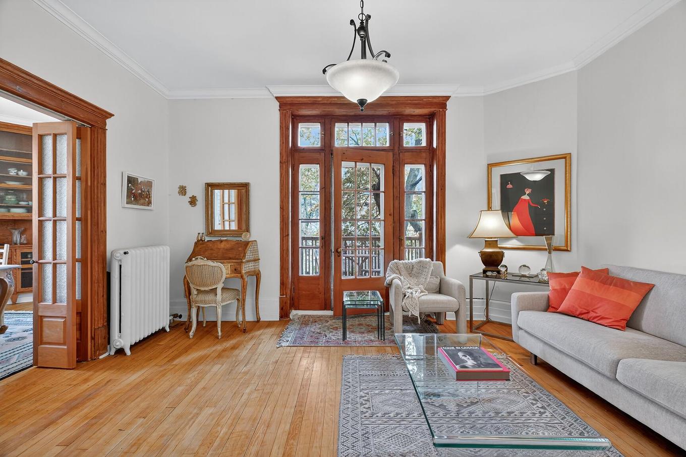 Salon - 8-1465 Av. Bernard, Montréal (Outremont), QC - Indoor Photo Showing Living Room