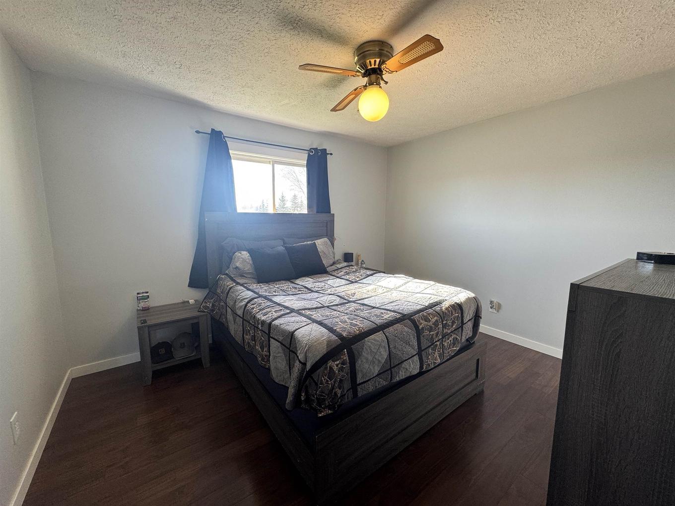 25 Brooks Street, Manitouwadge, ON - Indoor Photo Showing Bedroom