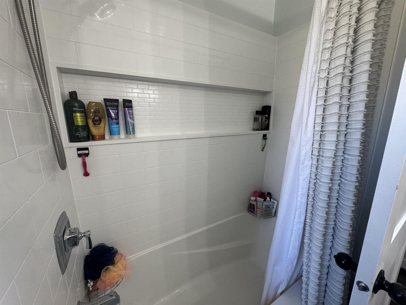 25 Brooks Street, Manitouwadge, ON - Indoor Photo Showing Bathroom