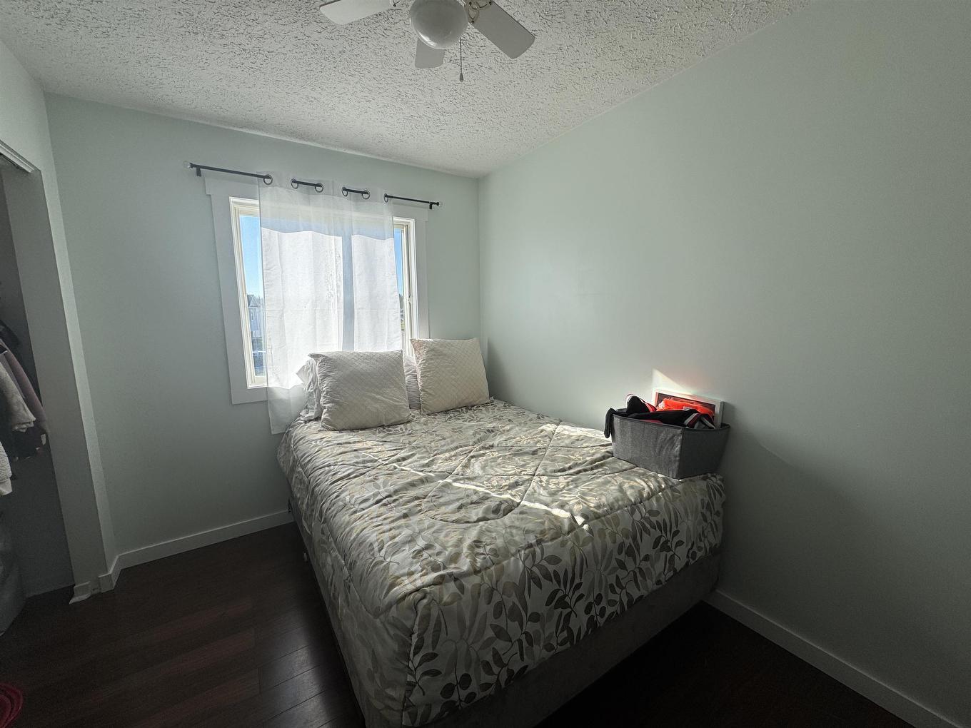 25 Brooks Street, Manitouwadge, ON - Indoor Photo Showing Bedroom