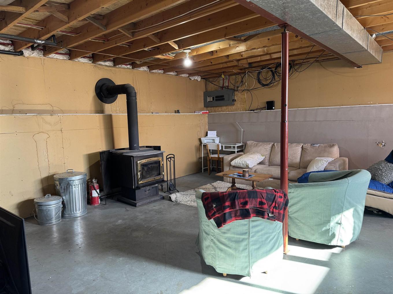 25 Brooks Street, Manitouwadge, ON - Indoor Photo Showing Basement