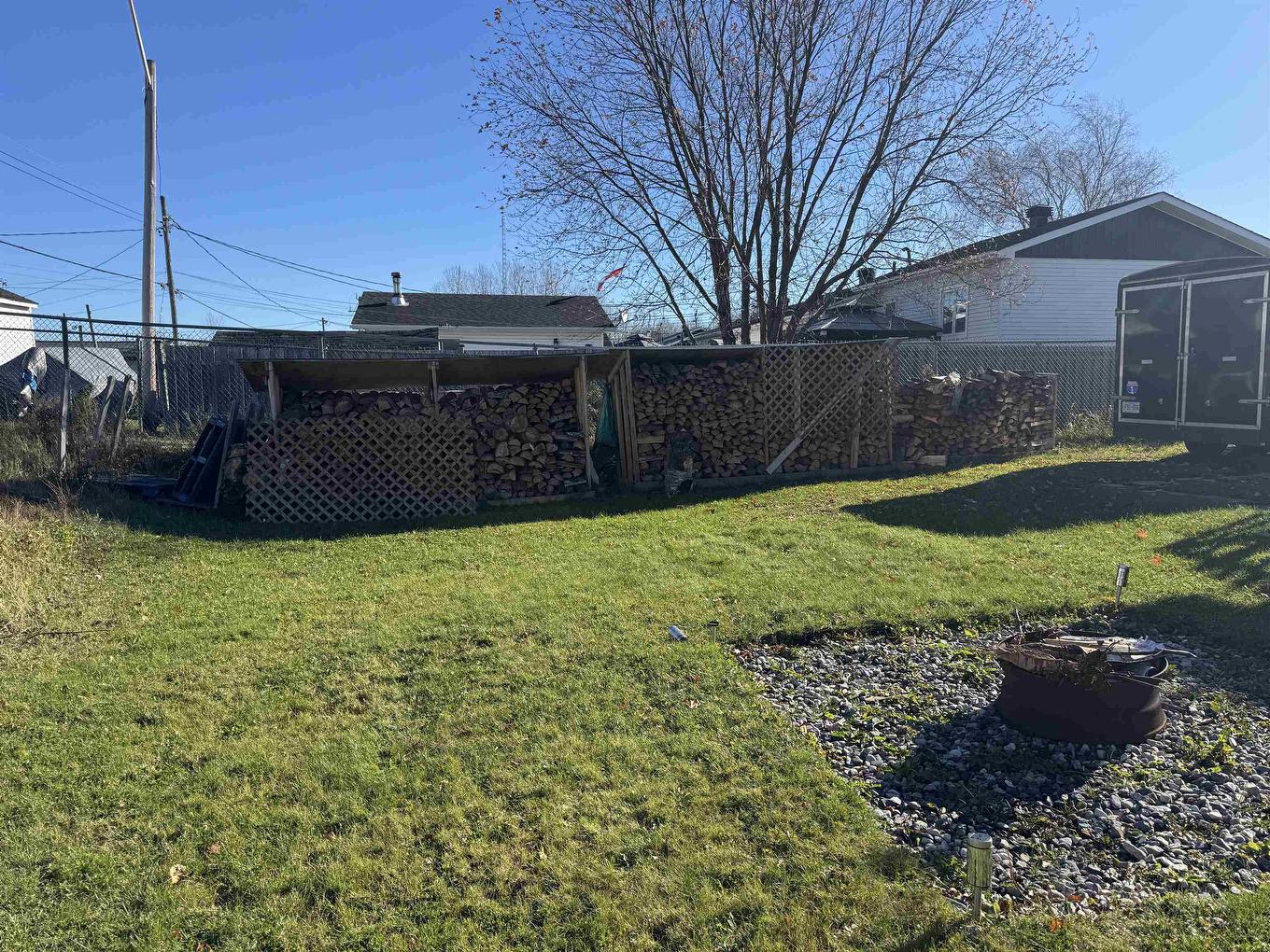 25 Brooks Street, Manitouwadge, ON - Outdoor