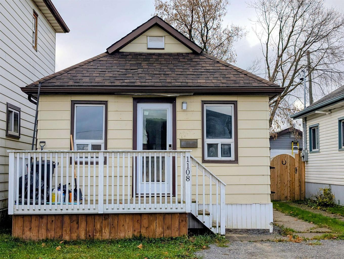 1108 Frederica Street W, Thunder Bay, ON - Outdoor With Deck Patio Veranda With Exterior