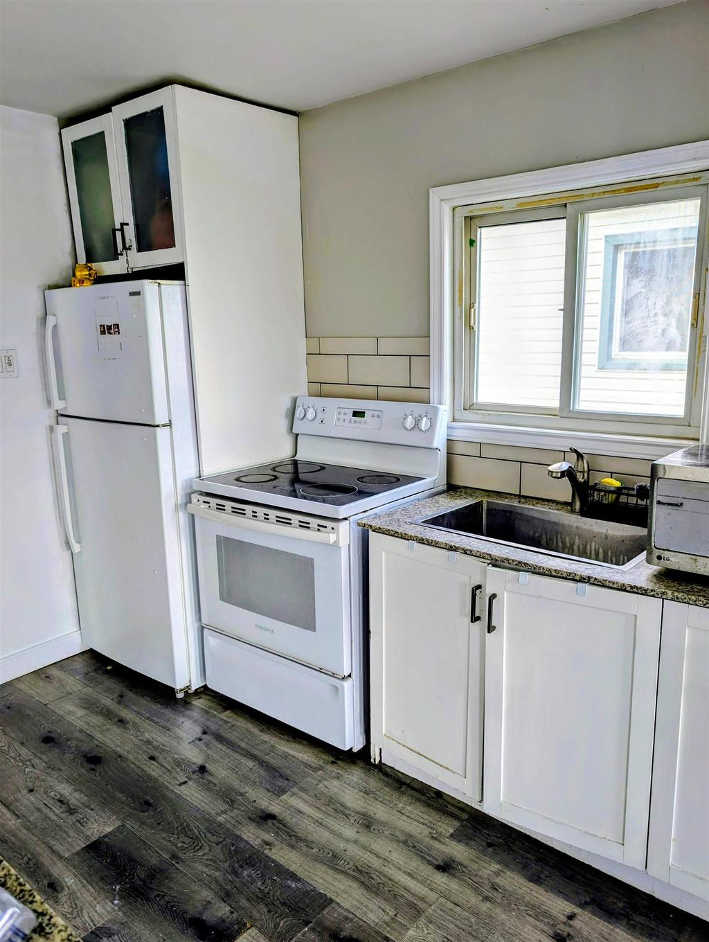 1108 Frederica Street W, Thunder Bay, ON - Indoor Photo Showing Kitchen