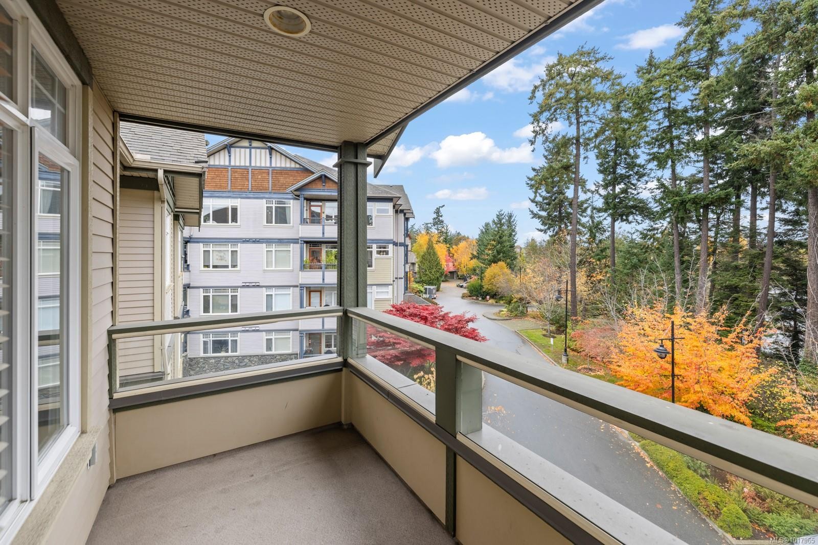 407C-1115 Craigflower Rd, Esquimalt, BC - Outdoor With Exterior