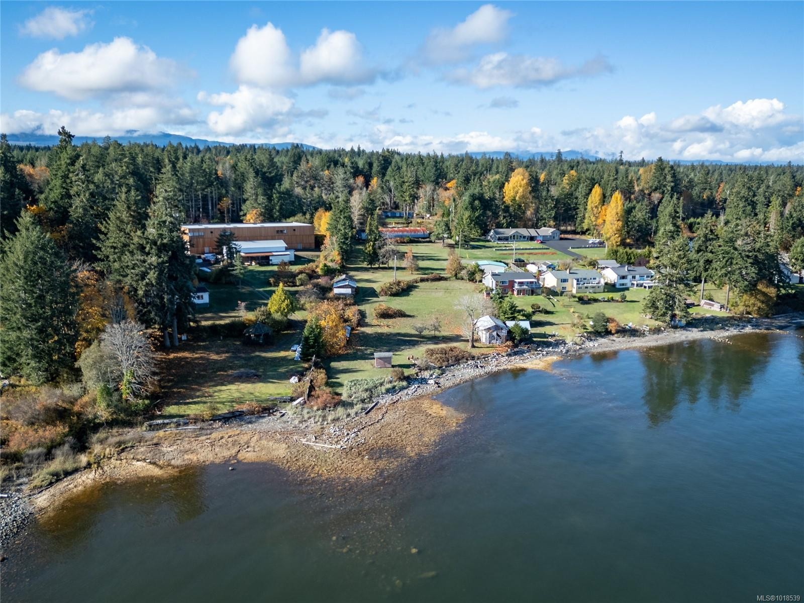 4976 David Rd, Royston, BC