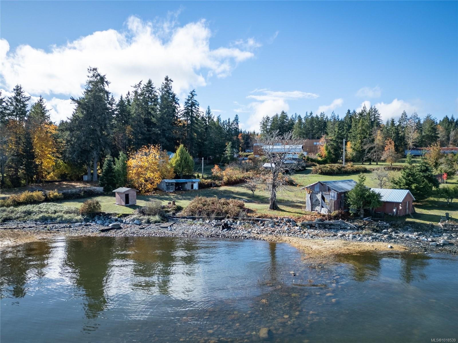 4976 David Rd, Royston, BC