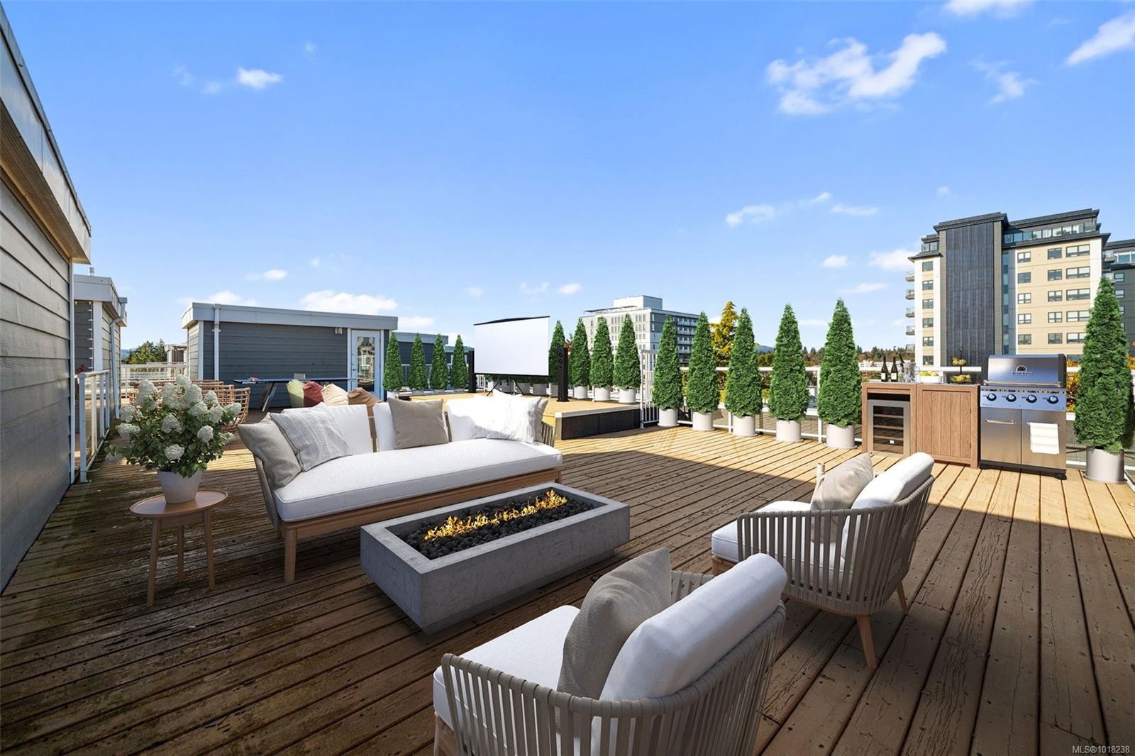 410-1315 Esquimalt Rd, Esquimalt, BC - Outdoor With Deck Patio Veranda With Exterior