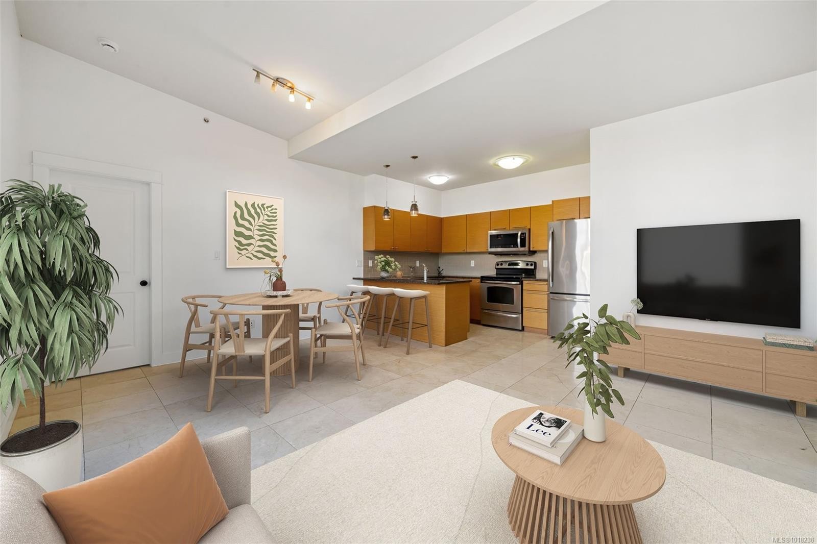 410-1315 Esquimalt Rd, Esquimalt, BC - Indoor Photo Showing Living Room