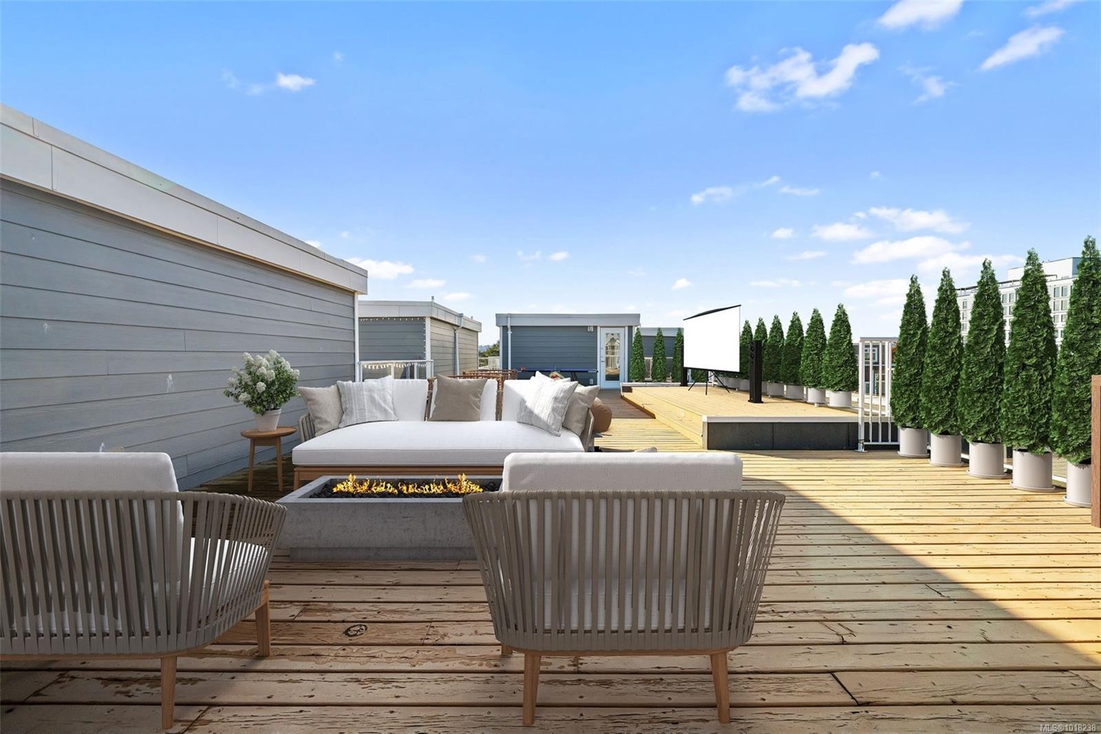 410-1315 Esquimalt Rd, Esquimalt, BC - Outdoor With Deck Patio Veranda With Exterior