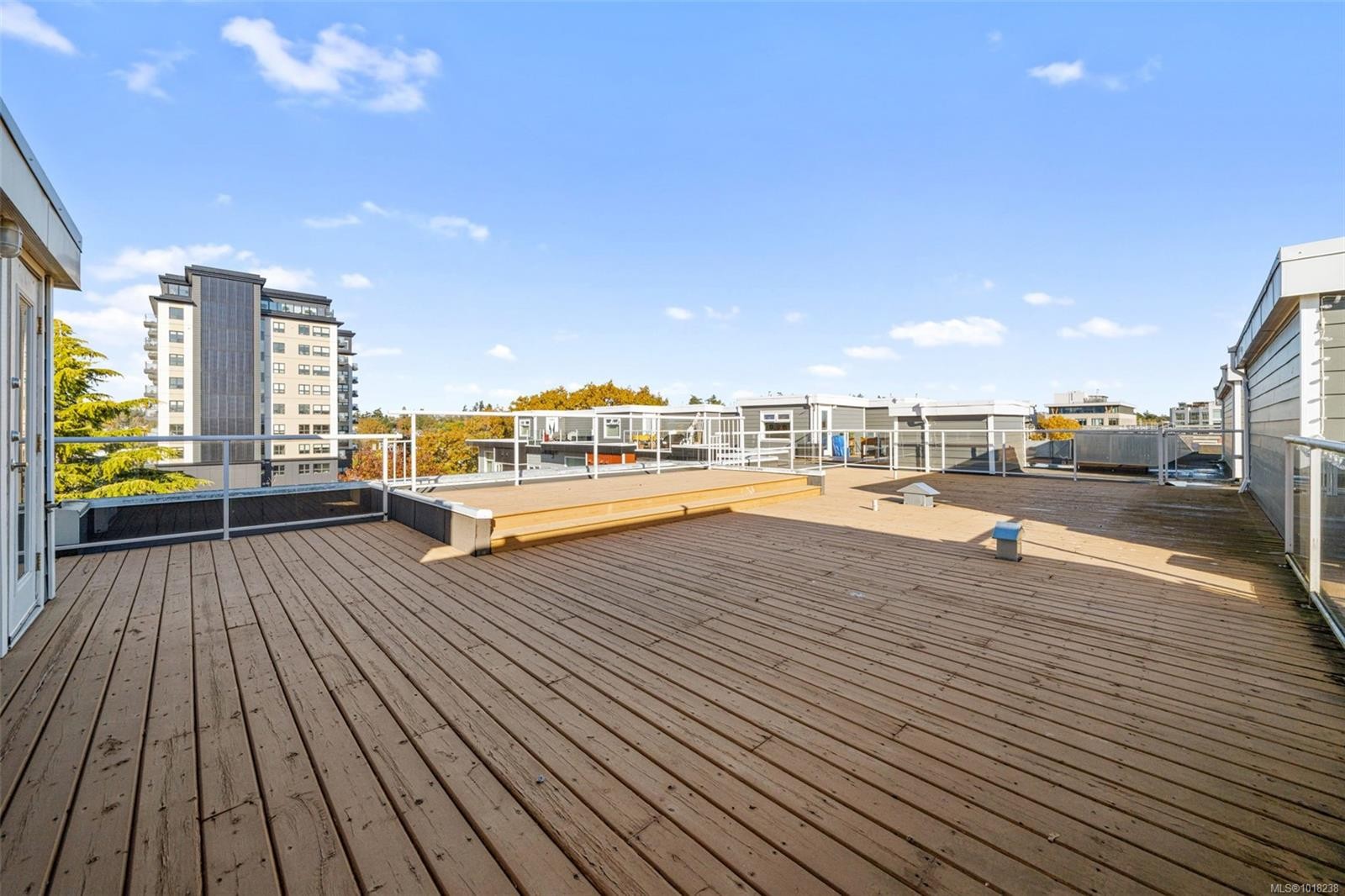 410-1315 Esquimalt Rd, Esquimalt, BC - Outdoor With Deck Patio Veranda