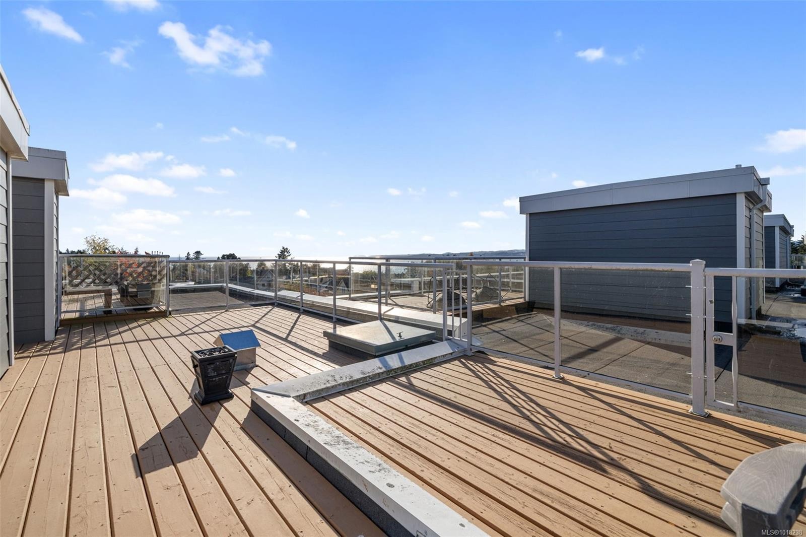 410-1315 Esquimalt Rd, Esquimalt, BC - Outdoor With Deck Patio Veranda With Exterior