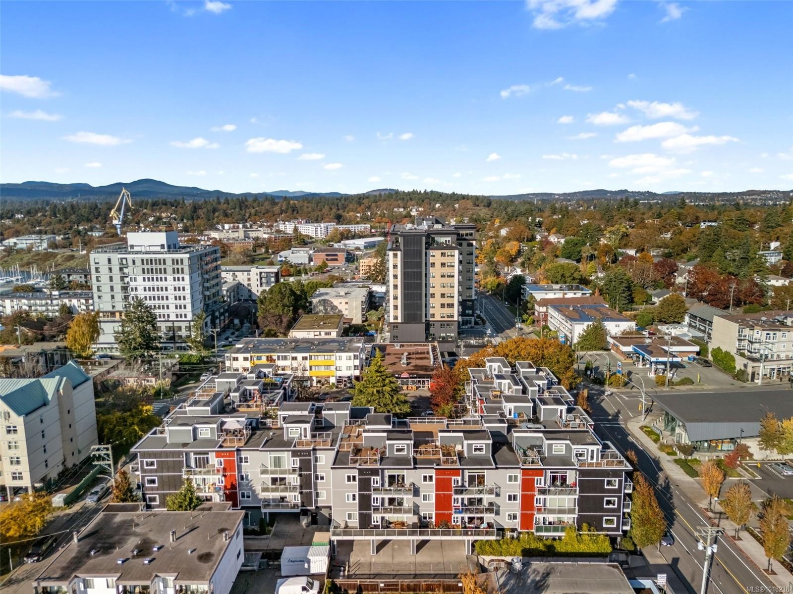 410-1315 Esquimalt Rd, Esquimalt, BC - Outdoor With View