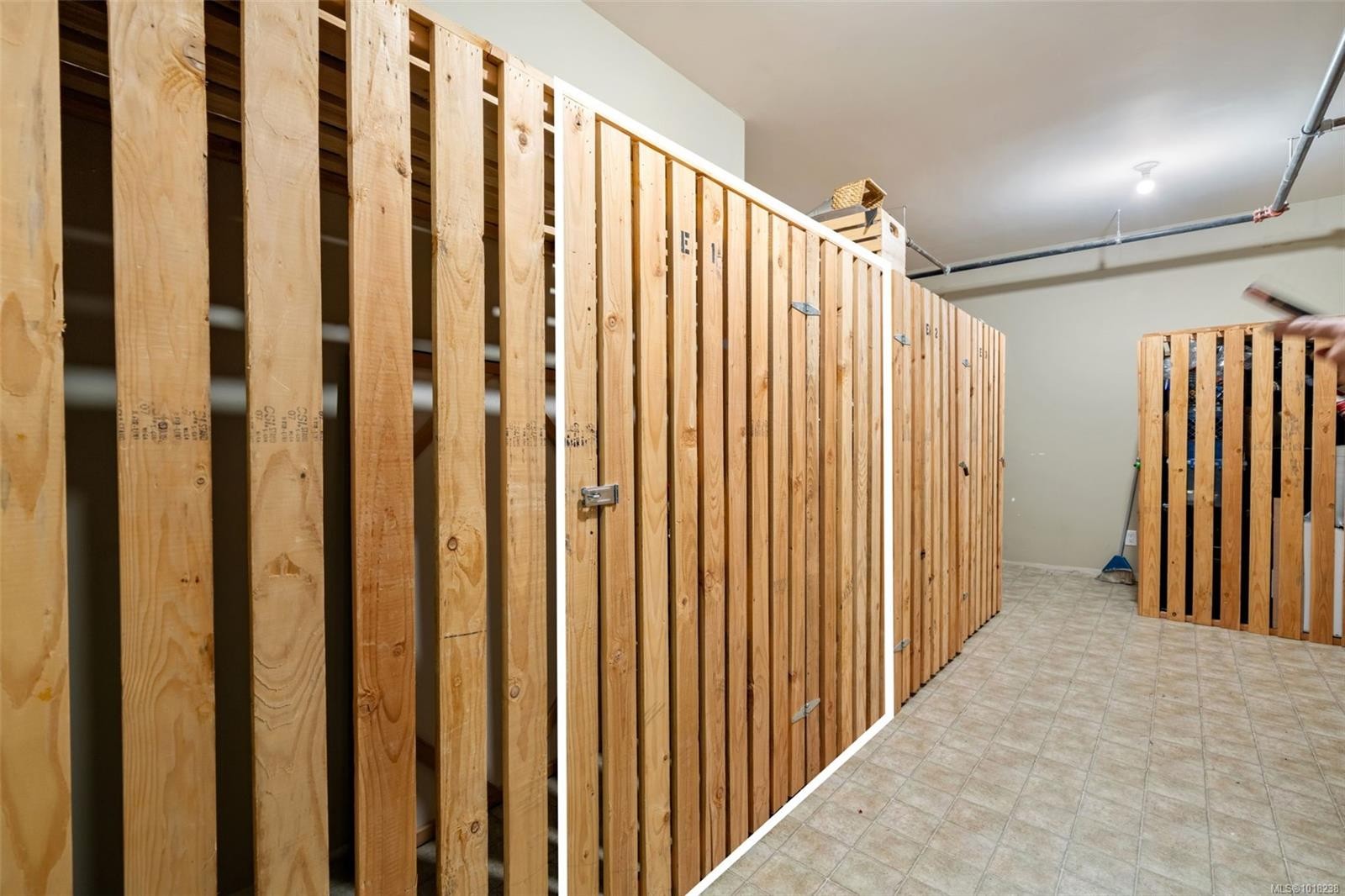 410-1315 Esquimalt Rd, Esquimalt, BC - Indoor Photo Showing Other Room