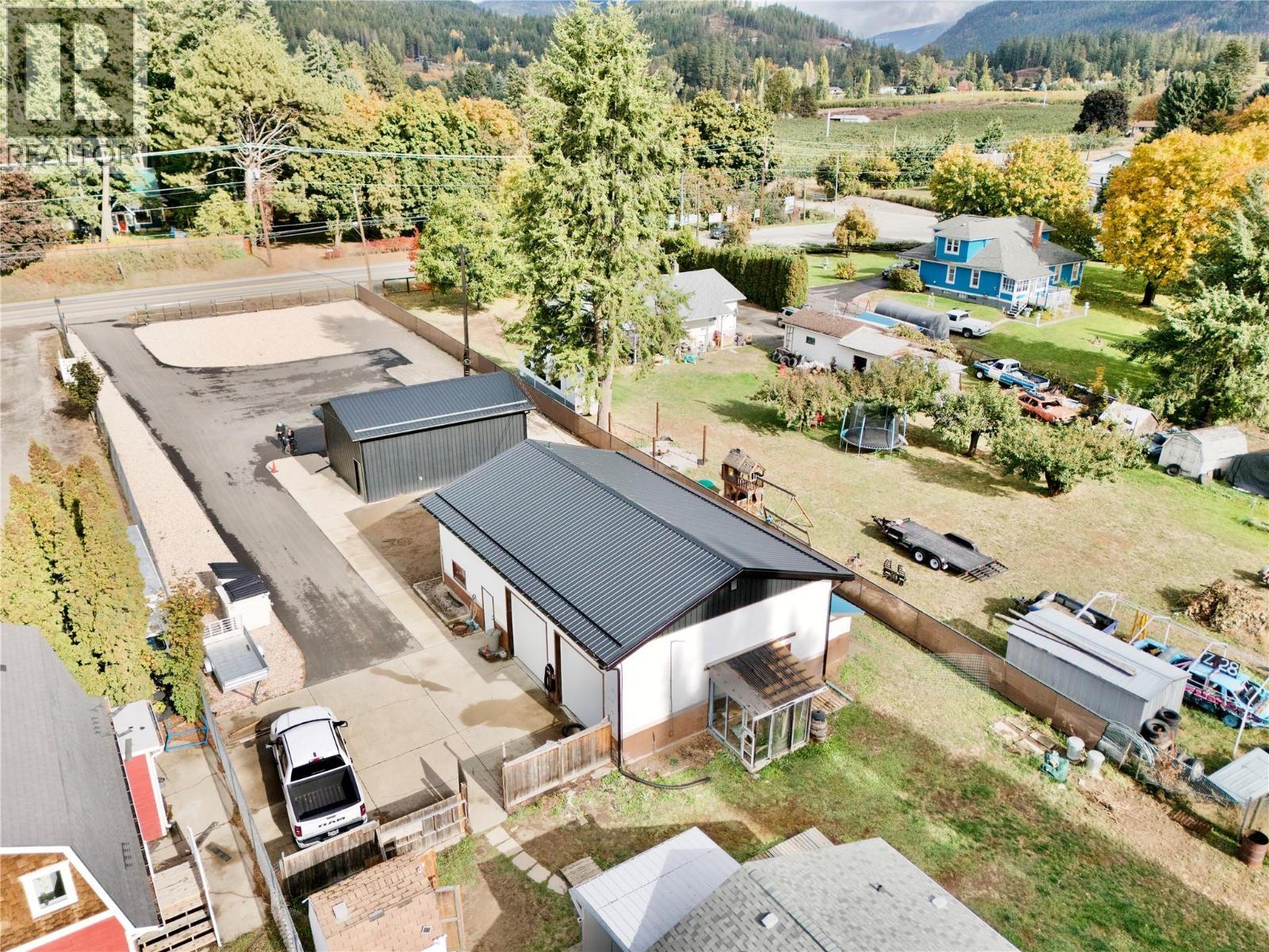 3211 Highway 3, Erickson, BC