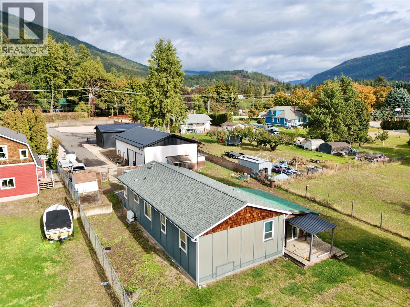 3211 Highway 3, Erickson, BC