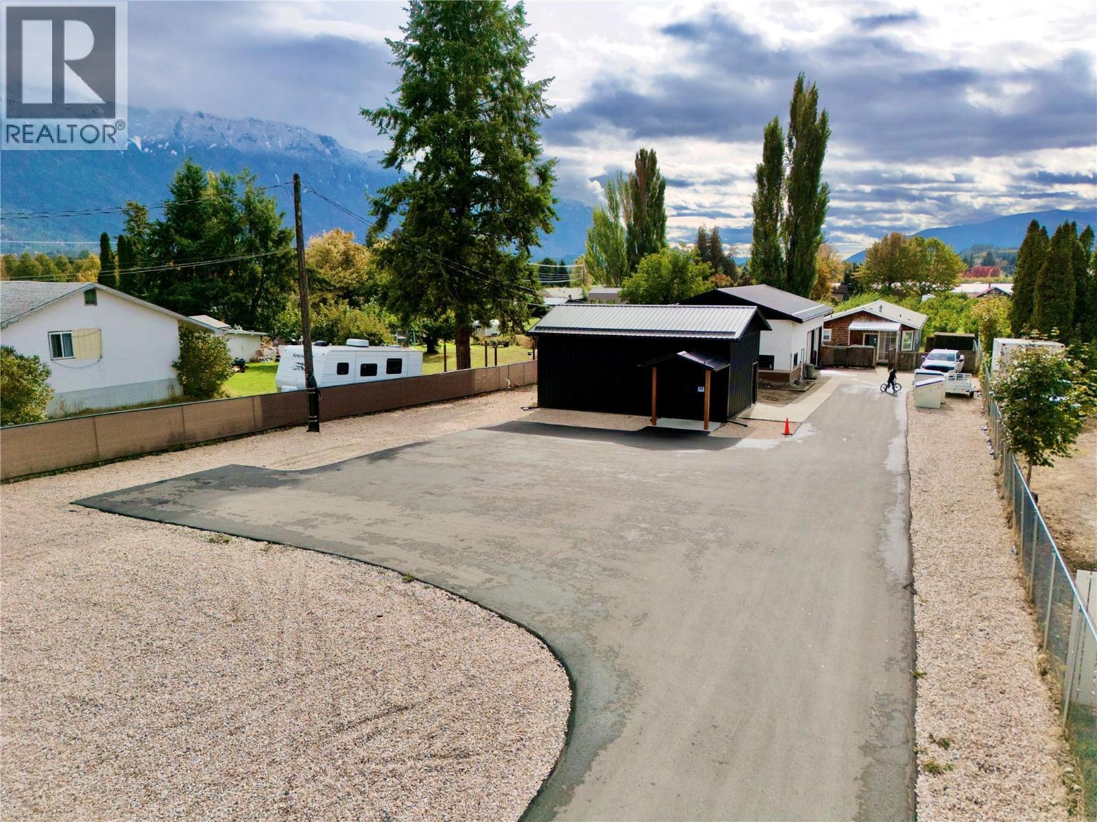 3211 Highway 3, Erickson, BC