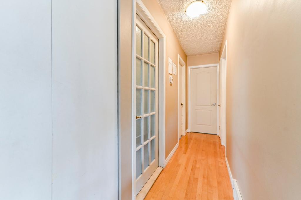 Passageway - 201 Rue Geoffrion, Varennes, QC - Indoor Photo Showing Other Room