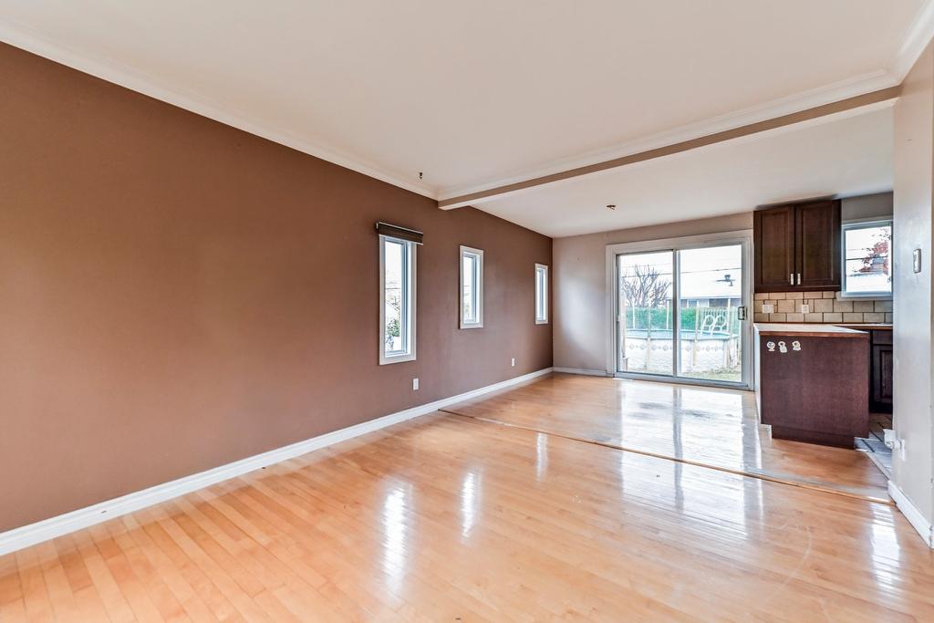 Dining room - 201 Rue Geoffrion, Varennes, QC - Indoor Photo Showing Other Room
