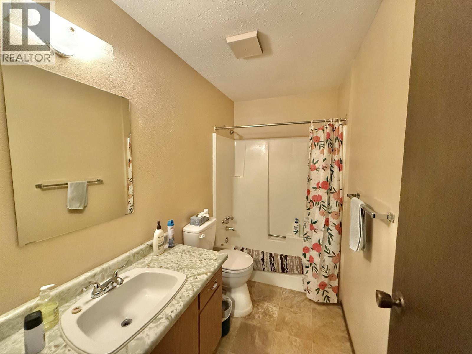 203 625 Reid Street, Quesnel, BC - Indoor Photo Showing Bathroom