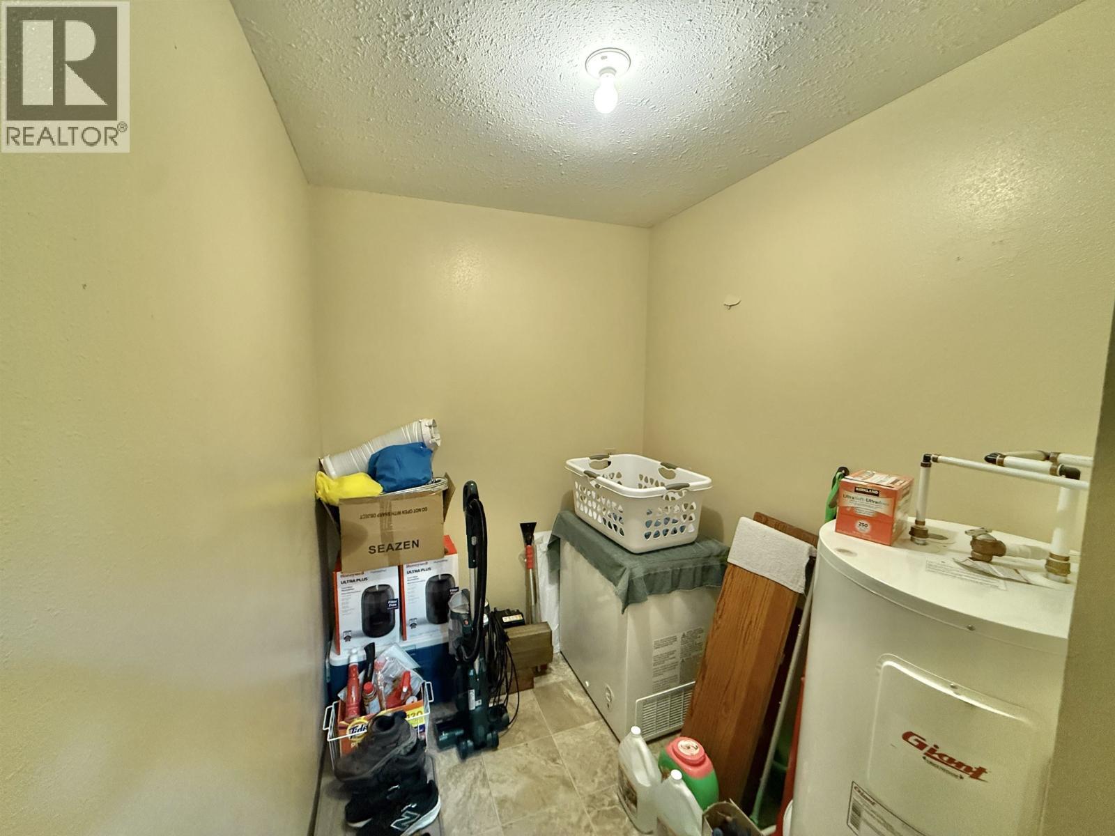 203 625 Reid Street, Quesnel, BC - Indoor Photo Showing Other Room
