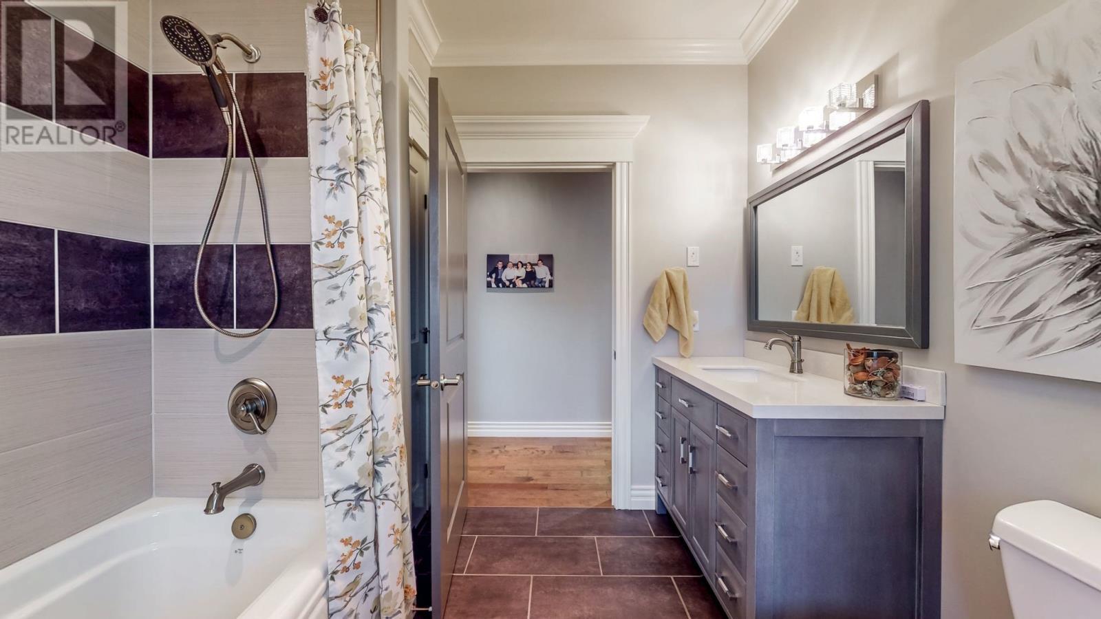 12 Bourne'S Close, Torbay, NL - Indoor Photo Showing Bathroom