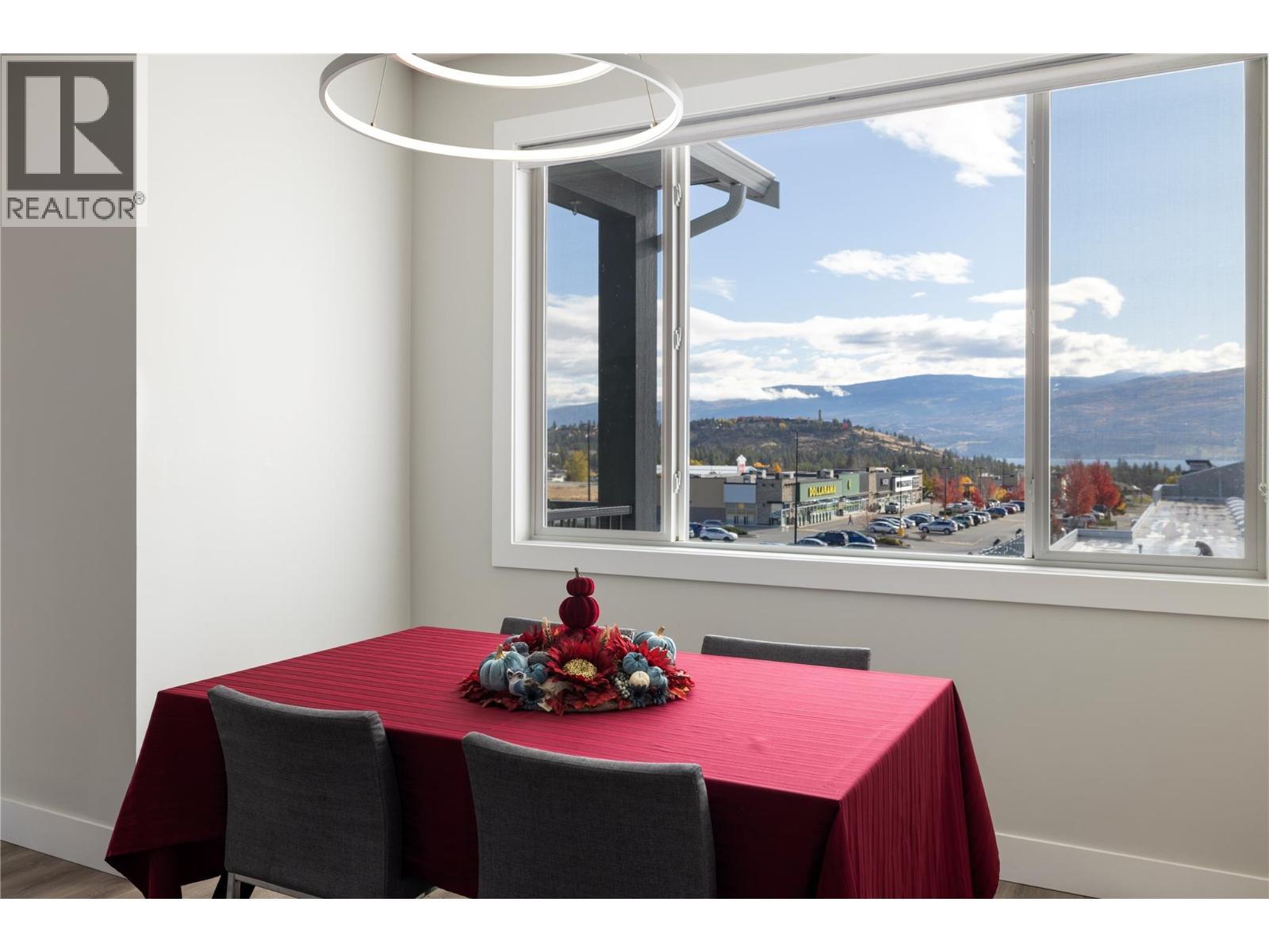 2363 Hawks Boulevard, West Kelowna, BC - Indoor