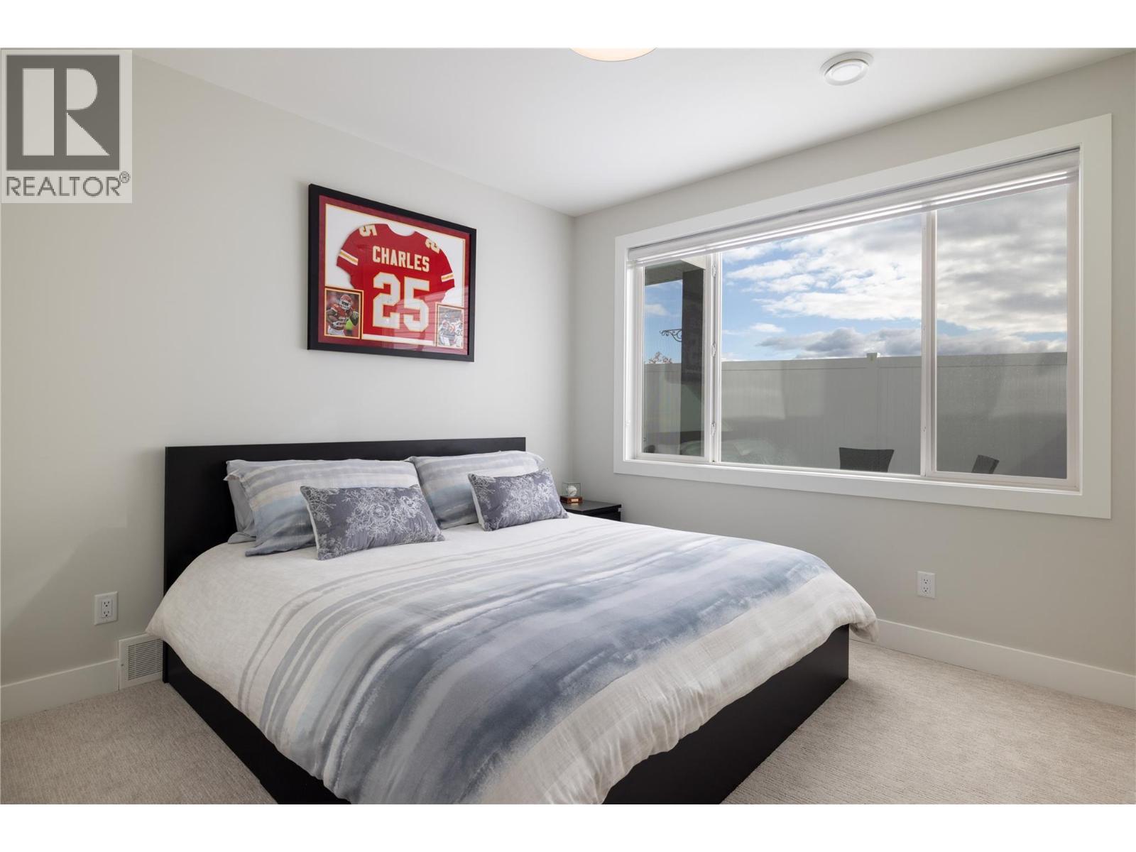 2363 Hawks Boulevard, West Kelowna, BC - Indoor Photo Showing Bedroom