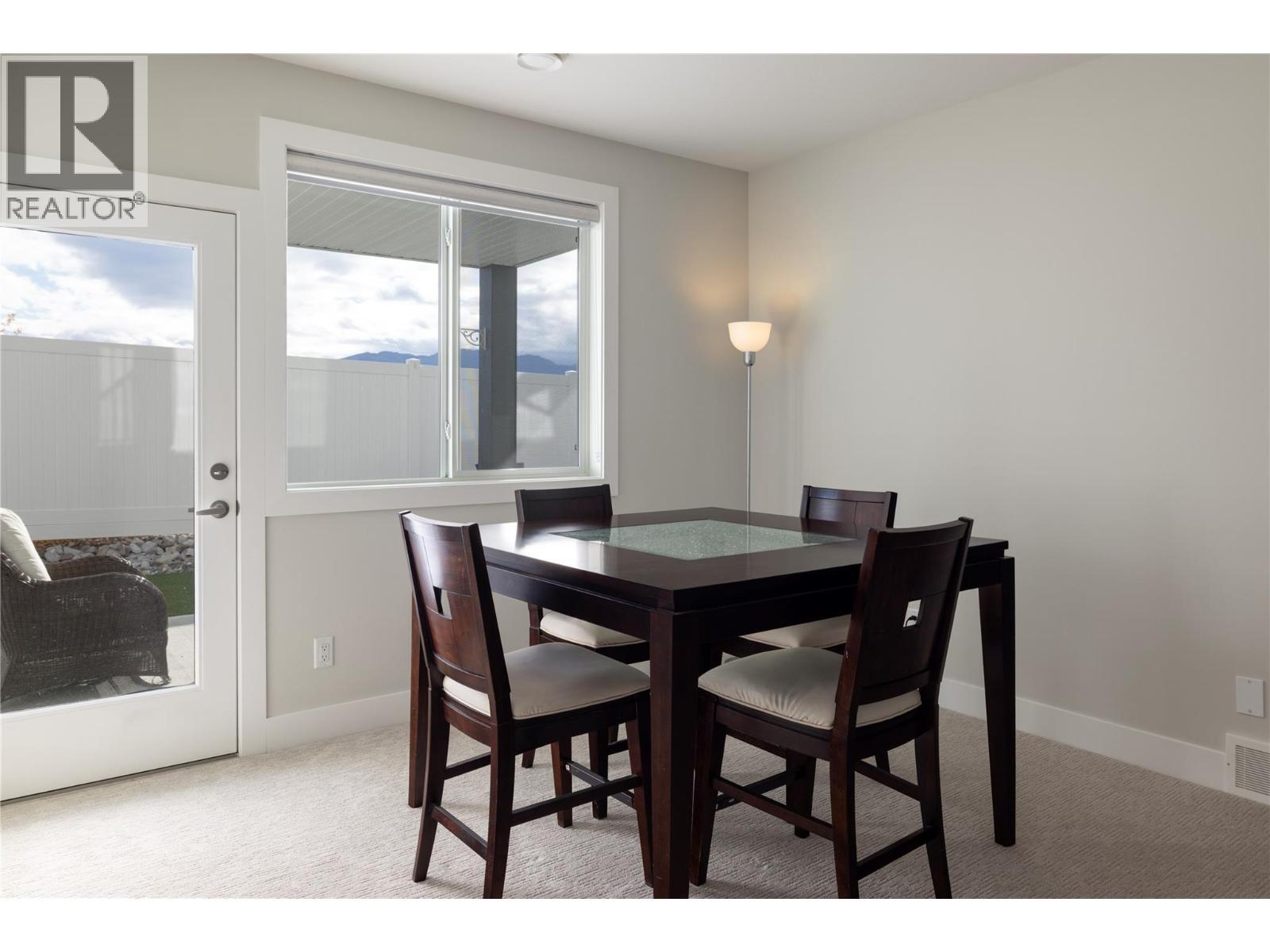 2363 Hawks Boulevard, West Kelowna, BC - Indoor Photo Showing Dining Room