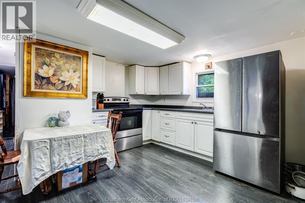 29338 Jane Road Unit# 52, Thamesville, ON - Indoor Photo Showing Kitchen