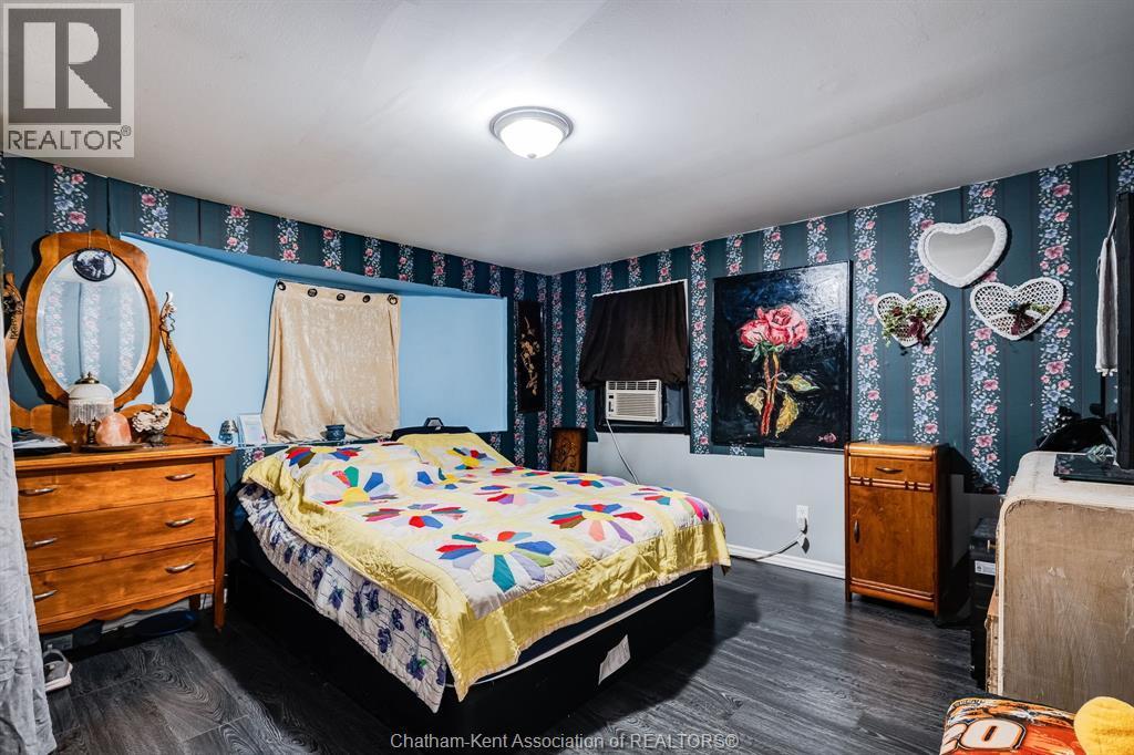 29338 Jane Road Unit# 52, Thamesville, ON - Indoor Photo Showing Bedroom