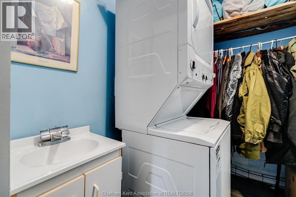29338 Jane Road Unit# 52, Thamesville, ON - Indoor Photo Showing Laundry Room
