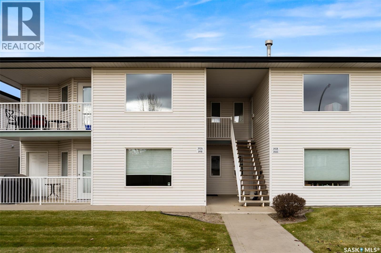 3918 7Th Avenue E, Regina, SK - Outdoor With Balcony With Exterior