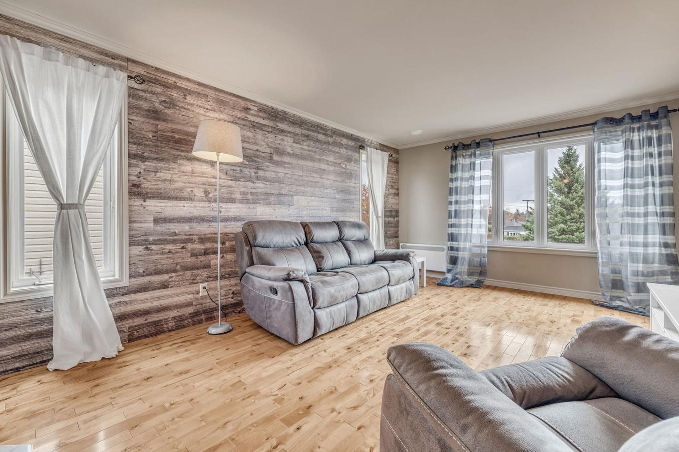 Salon - 25 Rue Grondin, Lévis (Les Chutes-De-La-Chaudière-Ouest), QC - Indoor Photo Showing Living Room