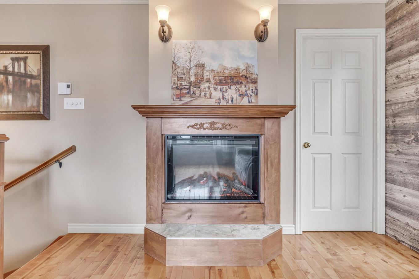 Autre - 25 Rue Grondin, Lévis (Les Chutes-De-La-Chaudière-Ouest), QC - Indoor Photo Showing Other Room With Fireplace