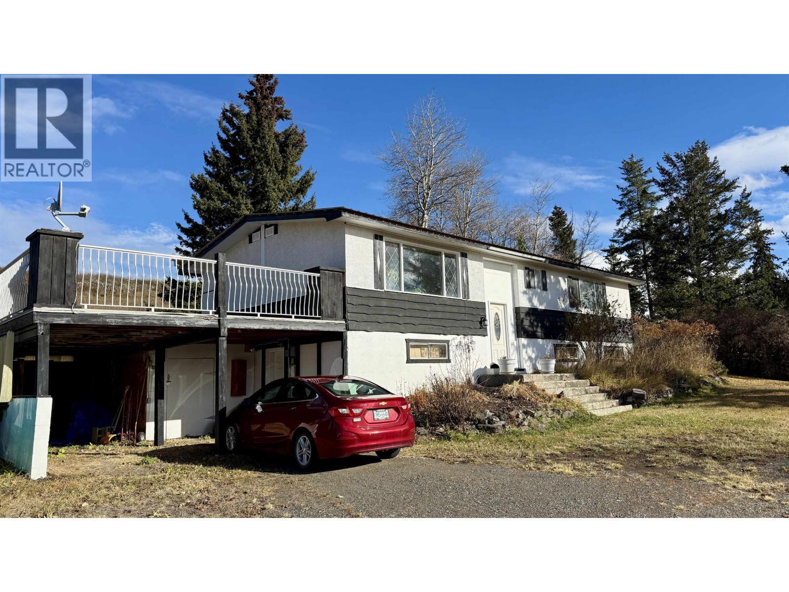 4953 Telqua Drive, 108 Mile Ranch, BC - Outdoor