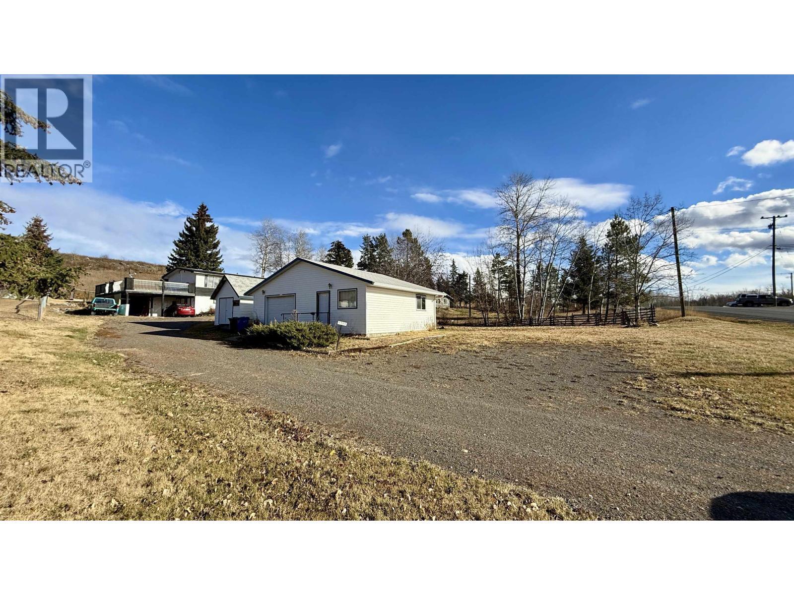 4953 Telqua Drive, 108 Mile Ranch, BC - Outdoor