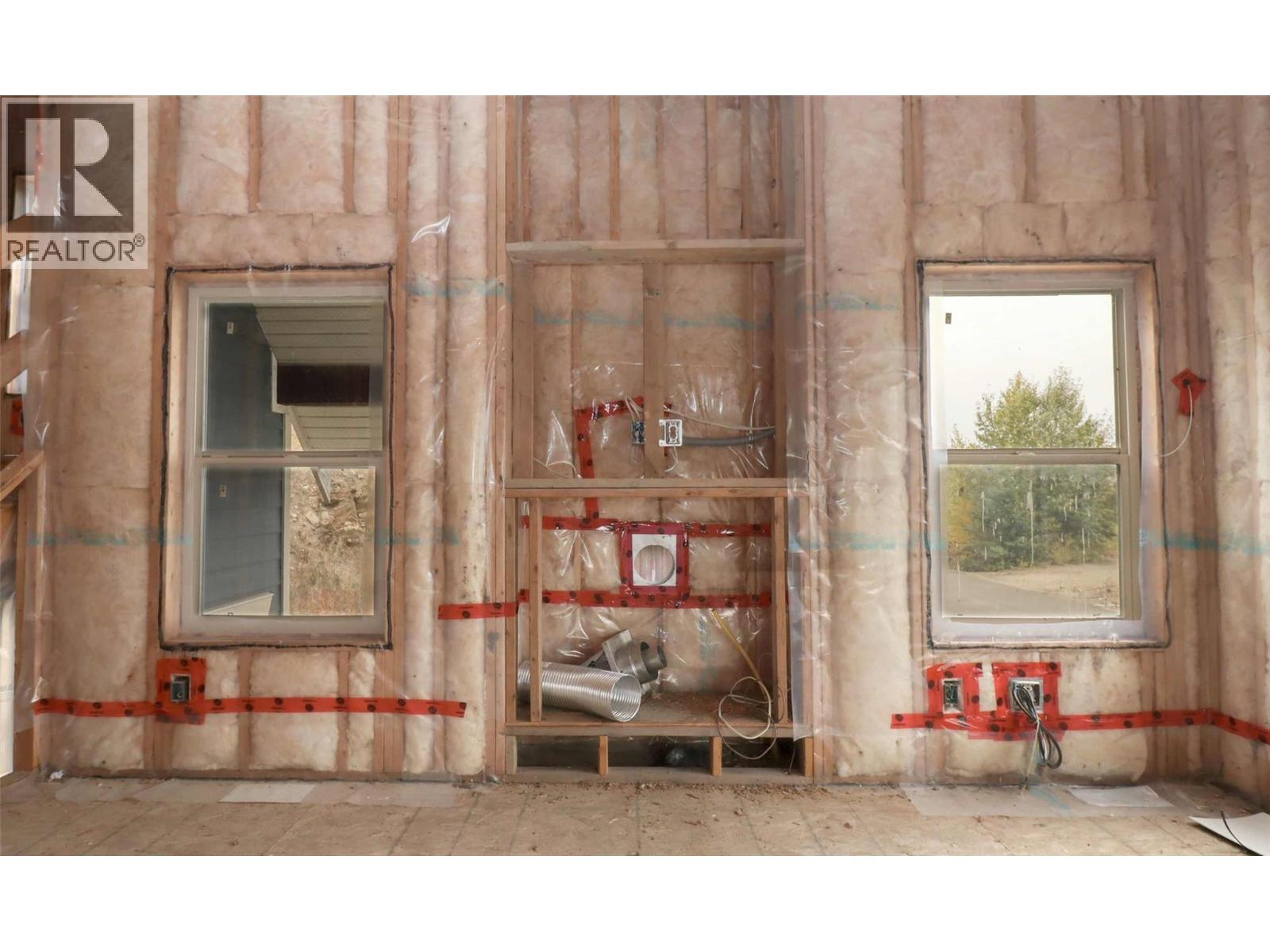 2633 Squilax Anglemont Road Unit# 140, Lee Creek, BC - Indoor Photo Showing Other Room