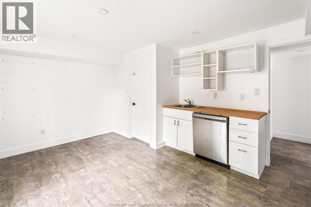 1059 Drouillard Road, Windsor, ON