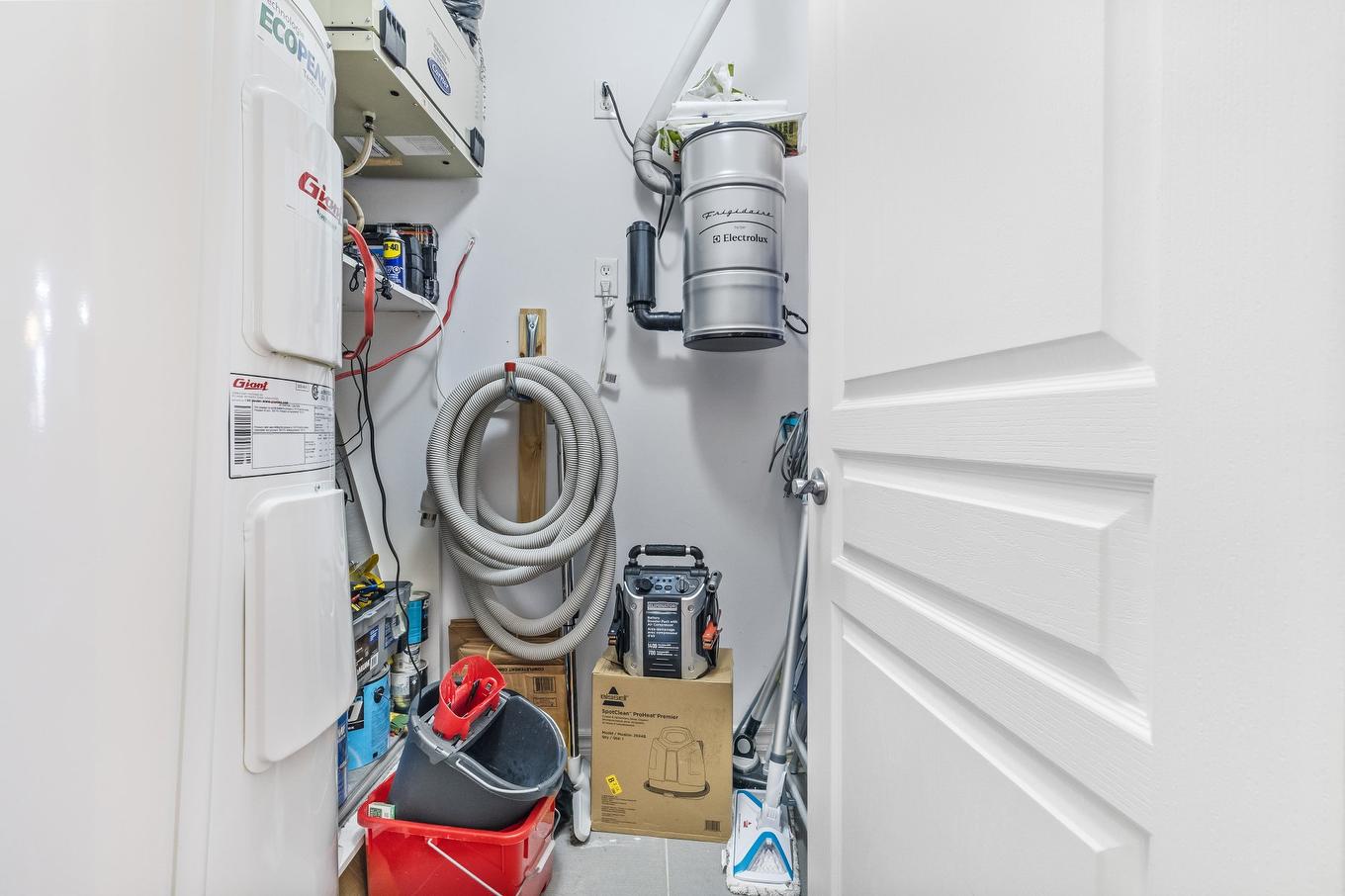 Storage - 3-1310 Ch. Du Coteau-Rouge, Longueuil (Le Vieux-Longueuil), QC - Indoor