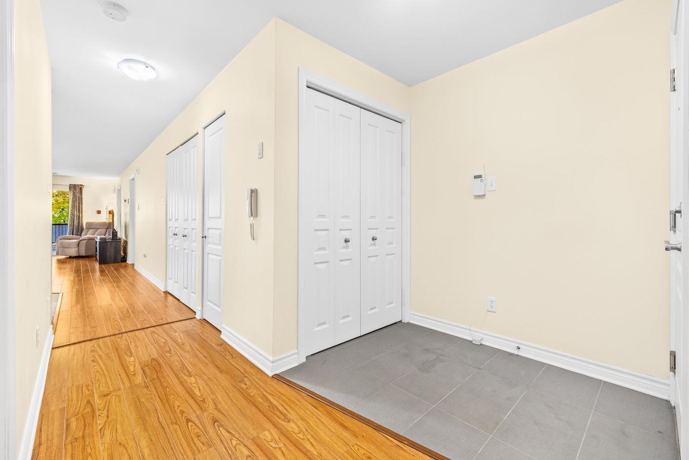 Passageway - 3-1310 Ch. Du Coteau-Rouge, Longueuil (Le Vieux-Longueuil), QC - Indoor Photo Showing Other Room