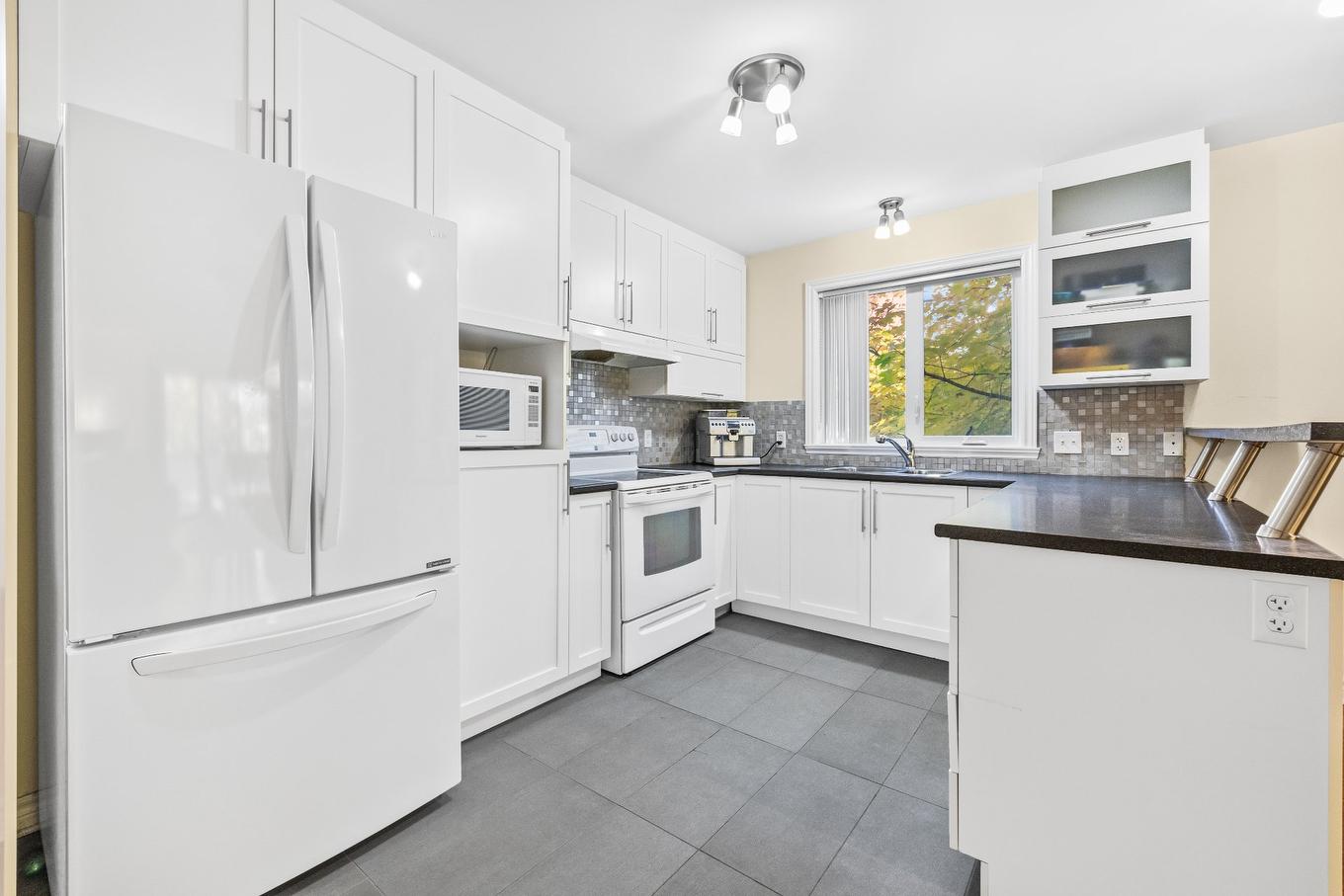 Kitchen - 3-1310 Ch. Du Coteau-Rouge, Longueuil (Le Vieux-Longueuil), QC - Indoor Photo Showing Kitchen