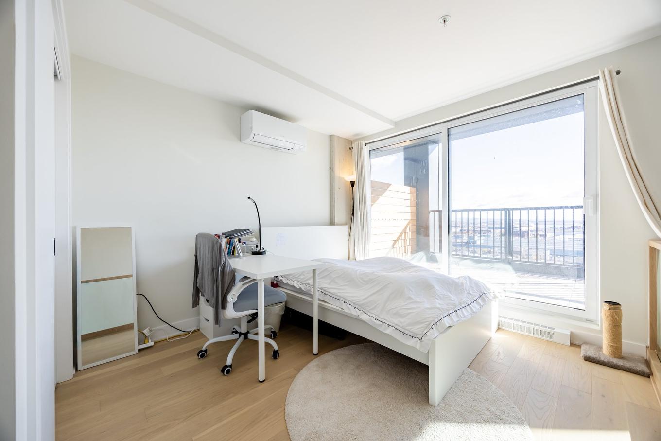 Chambre à coucher - 1114-5605 Av. Pierre-De Coubertin, Montréal (Mercier/Hochelaga-Maisonneuve), QC - Indoor Photo Showing Bedroom