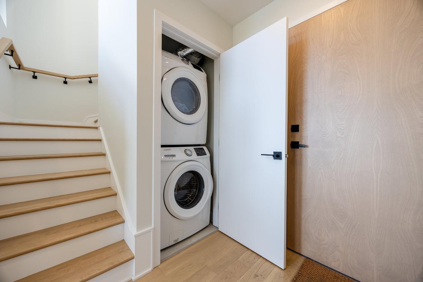 Salle de lavage - 1114-5605 Av. Pierre-De Coubertin, Montréal (Mercier/Hochelaga-Maisonneuve), QC - Indoor Photo Showing Laundry Room