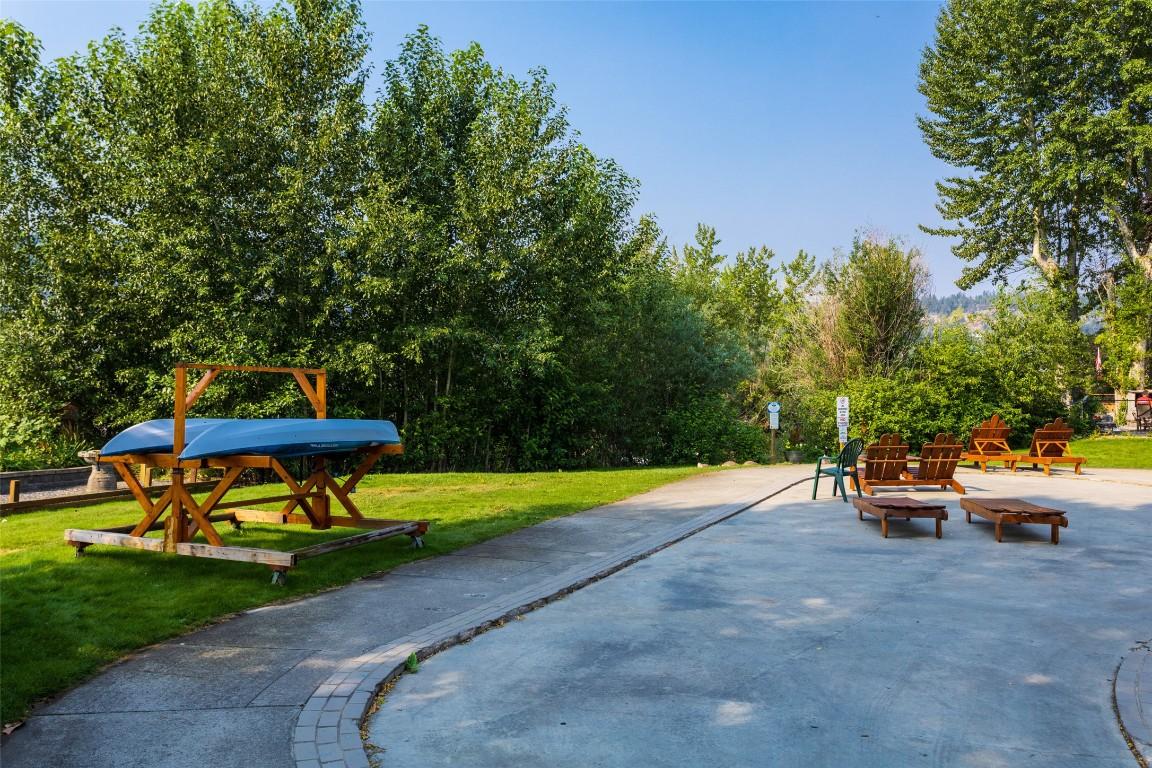 332-415 Commonwealth Road, Kelowna, BC - Outdoor