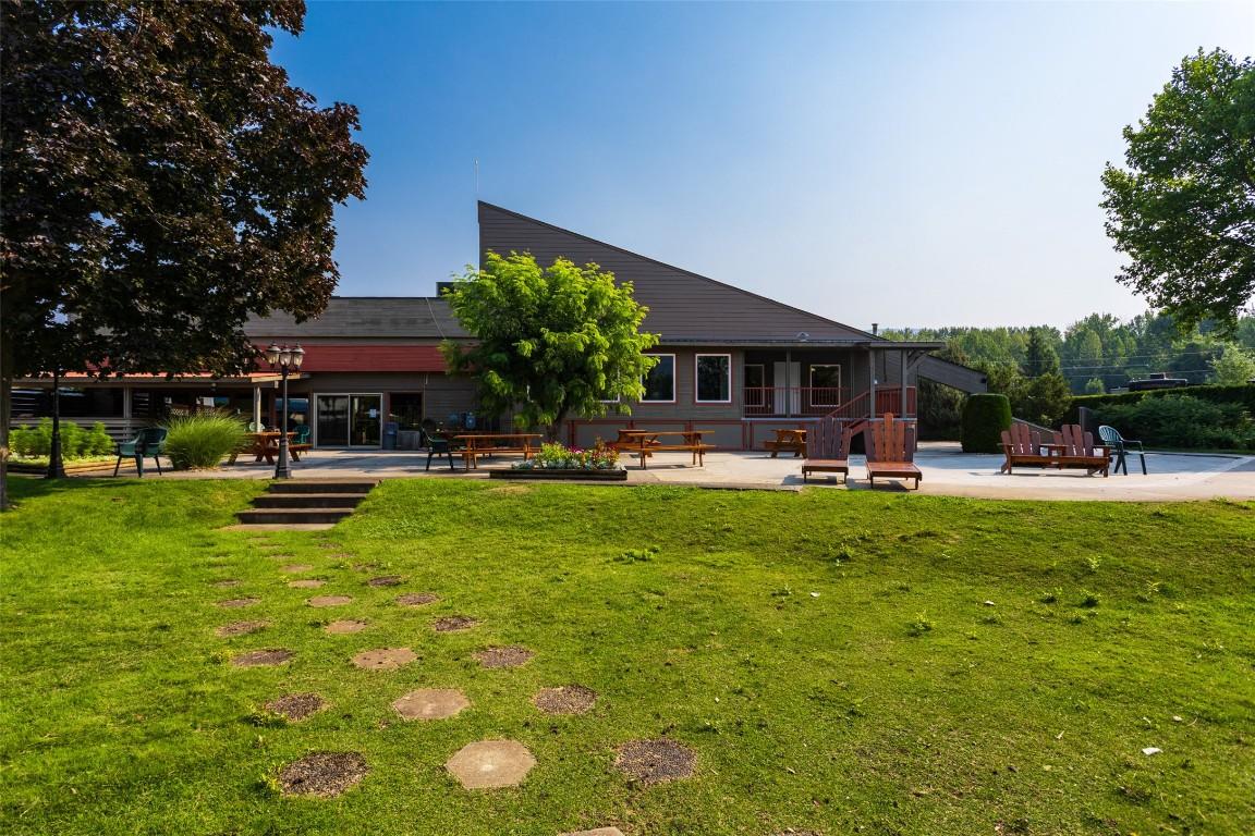 332-415 Commonwealth Road, Kelowna, BC - Outdoor