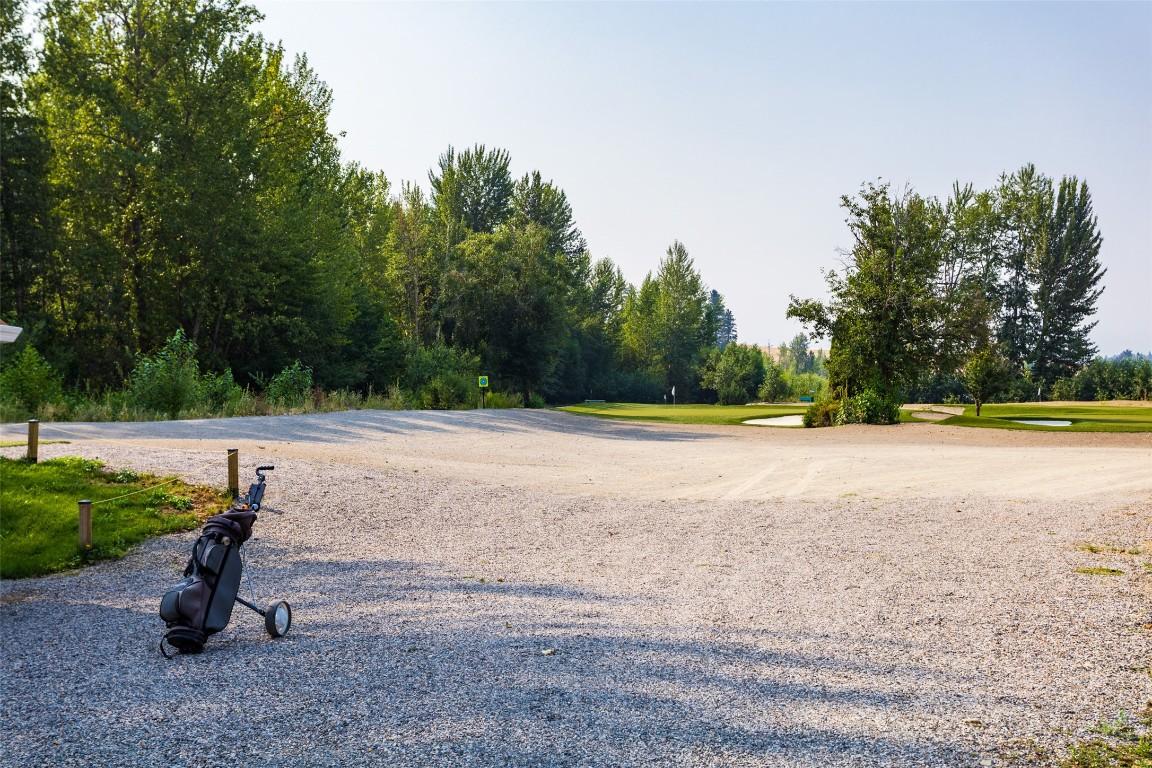 332-415 Commonwealth Road, Kelowna, BC - Outdoor