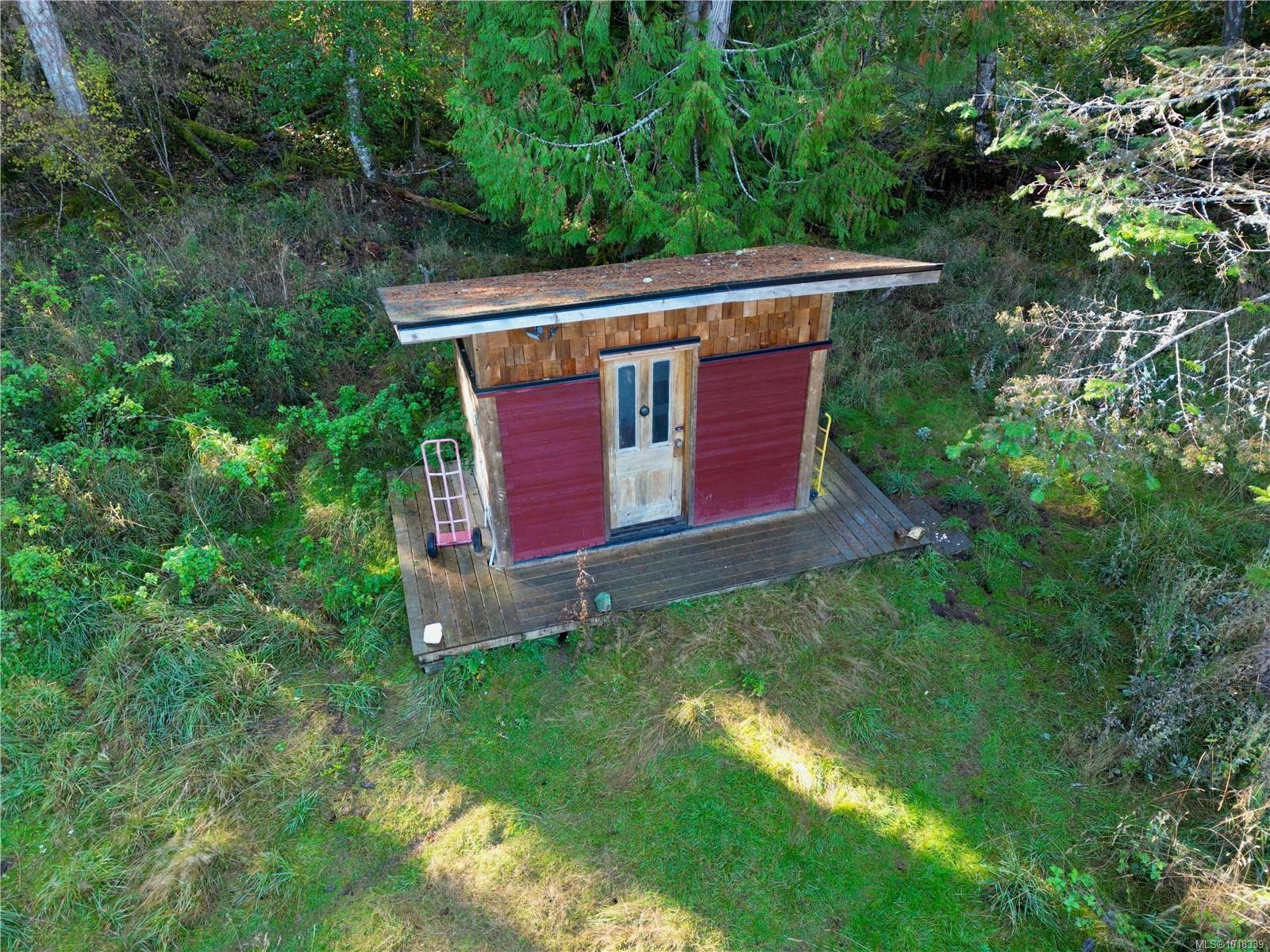 148 Meadow Dr, Salt Spring, BC