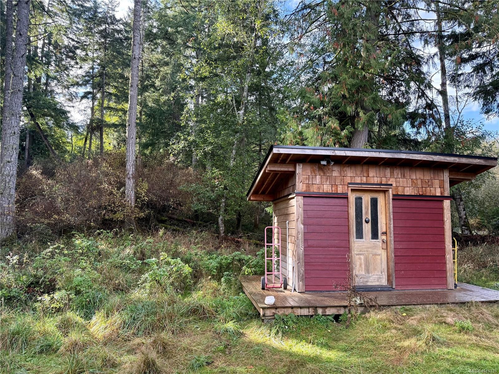 148 Meadow Dr, Salt Spring, BC