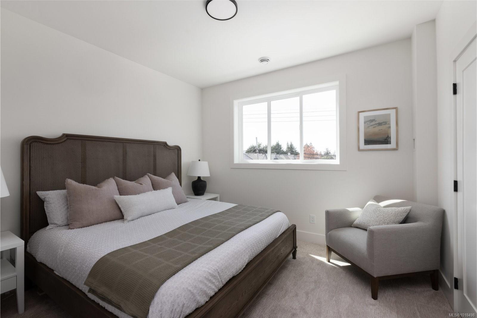 9-10145 Fifth St, Sidney, BC